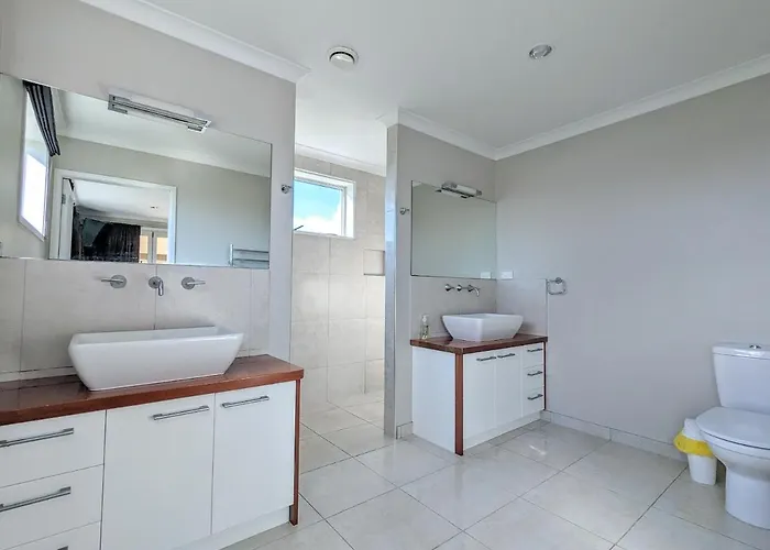 Luxury View Farm With Pool Holiday home *