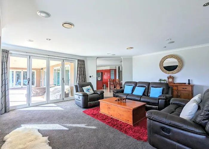 Luxury View Farm With Pool Holiday home Rotorua